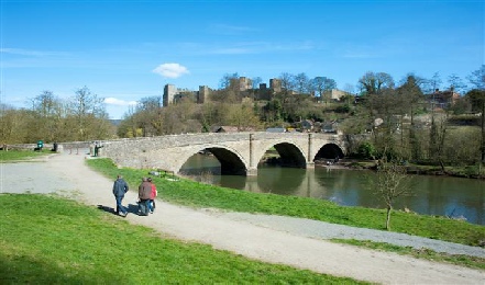 Ludlow riverside holiday accommodation